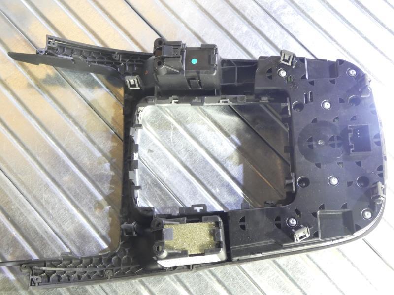 Commande GPS AUDI A4 3 AVANT PHASE 1 BREAK Diesel - 1