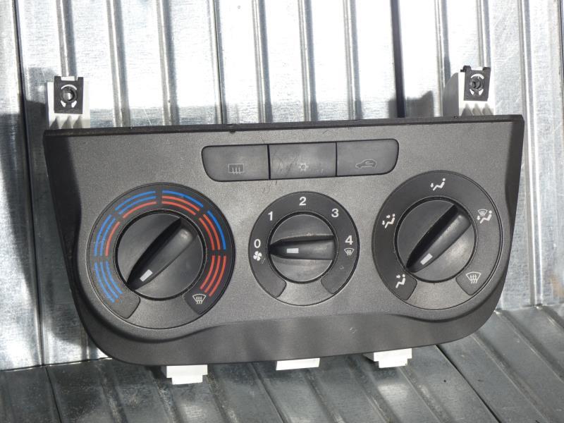 Commande chauffage FIAT GRANDE PUNTO Diesel - 1
