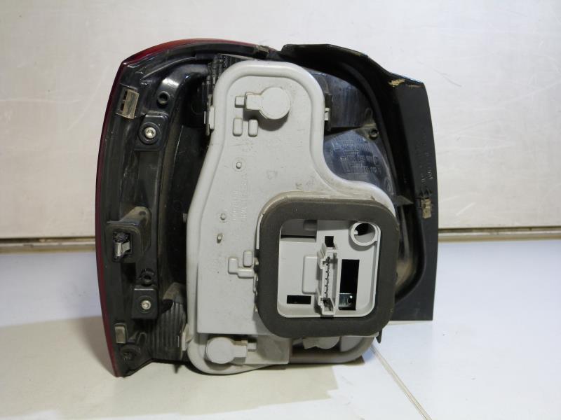 Fanale posteriore principale destro (luci) VOLKSWAGEN POLO 5 PHASE 1 Diésel - 1