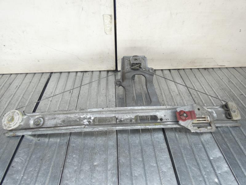Alzacristalli manuale posteriore destro BMW 320D  - 1