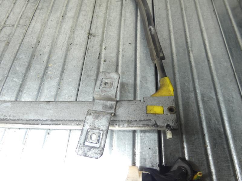 Alzacristalli manuale anteriore sinistro VOLKSWAGEN GOLF 2 Diésel - 1