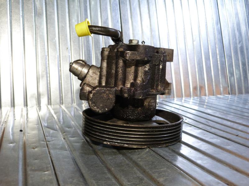 Pompe de direction CITROEN C8 Diesel - 1