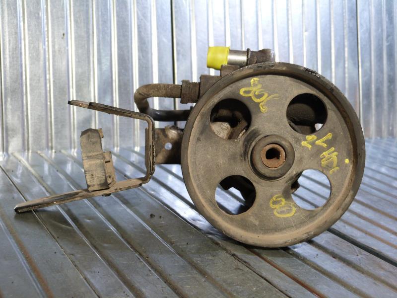 Pompe de direction PEUGEOT 807 Diesel - 1
