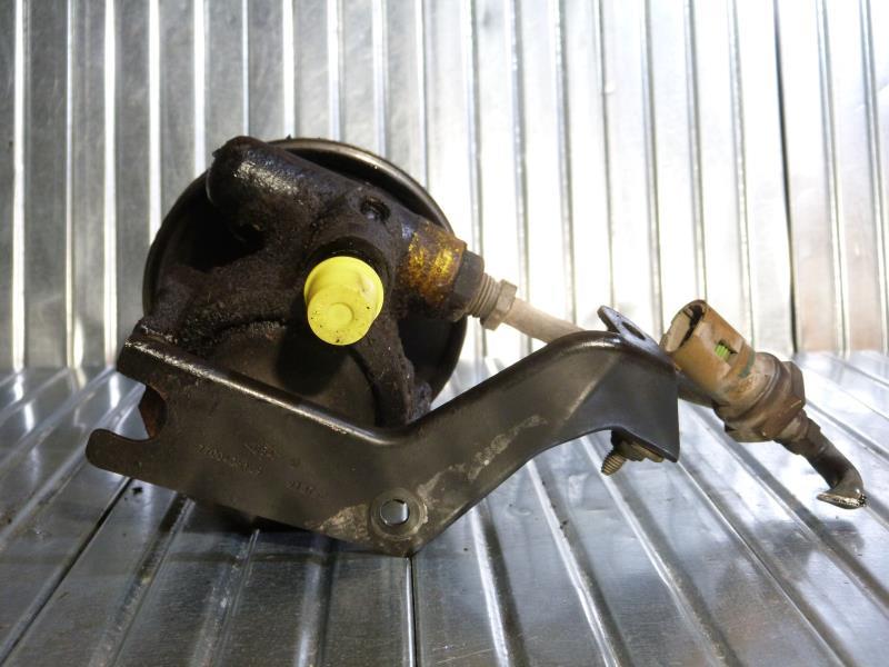 Pompe de direction RENAULT CLIO 2 PHASE 1 Essence - 1