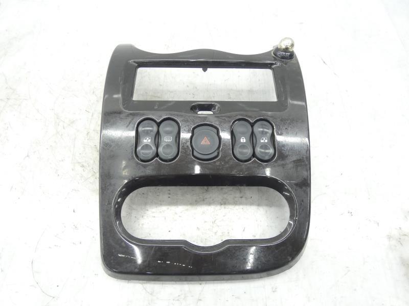 Bouton de warning DACIA DUSTER 1 PHASE 1 Diesel - 1