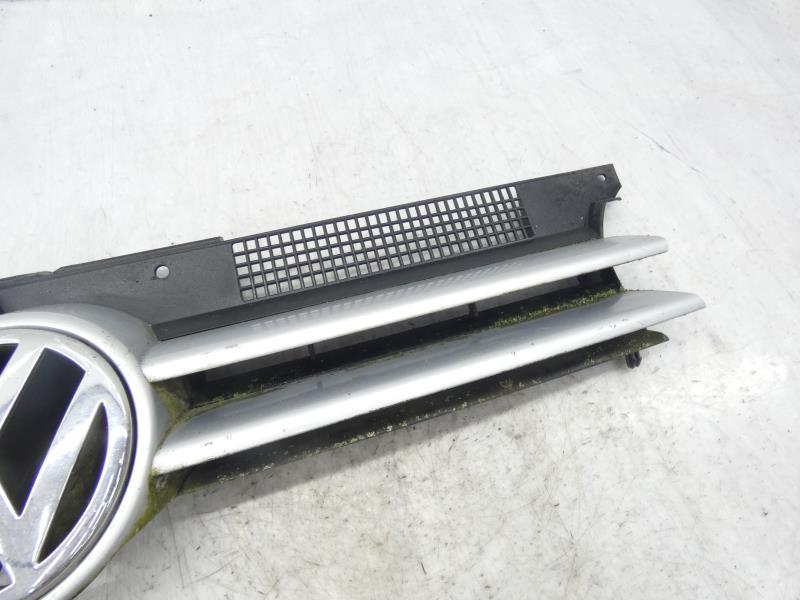 Calandre VOLKSWAGEN GOLF 4 Essence - 1