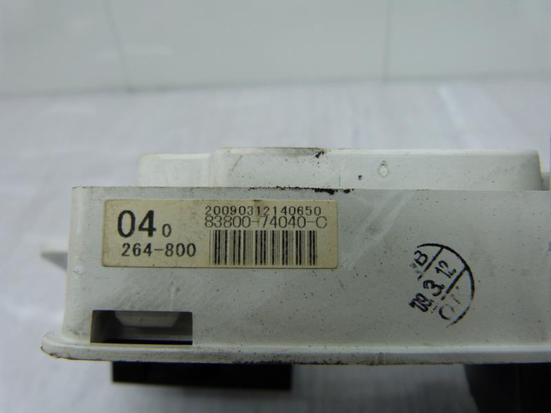 Compteur TOYOTA IQ Essence - 1