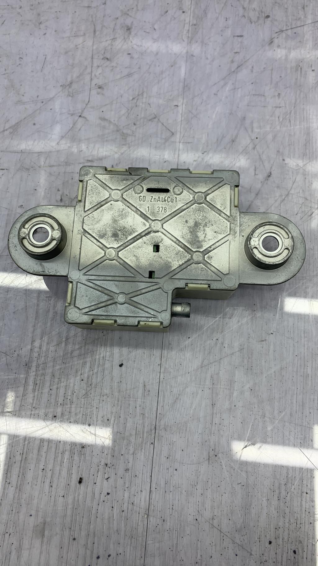 Antenne BMW SERIE 1 E87 PHASE 2 Diesel - 1