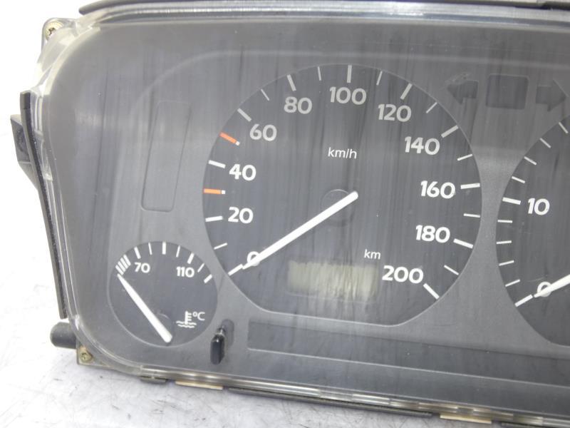 Compteur VOLKSWAGEN GOLF 3 Diesel - 1