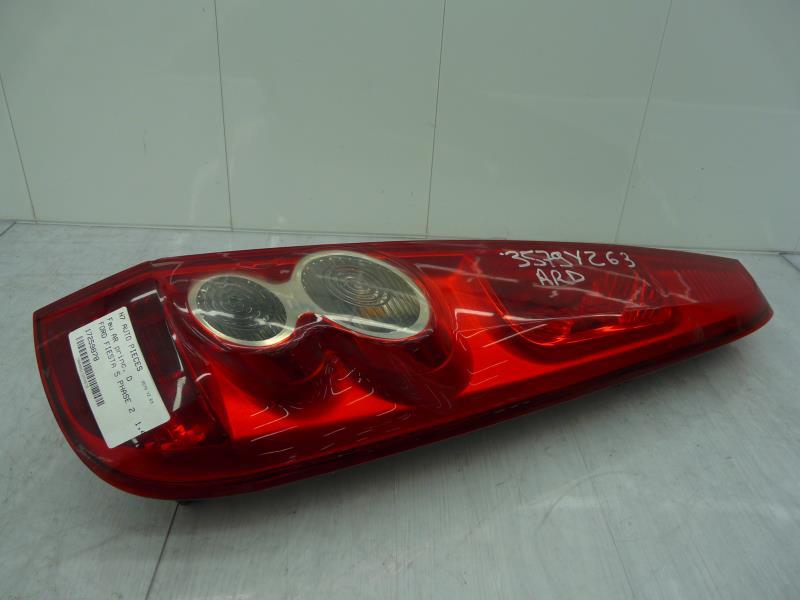 Fanale posteriore principale destro (luci) FORD FIESTA 5 PHASE 2 Diésel - 1