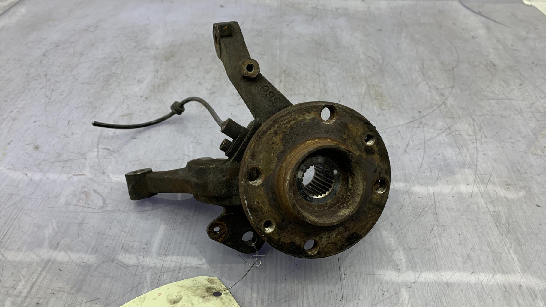 Fusee avant gauche LANCIA YPSILON 4 PHASE 2 Essence - 1