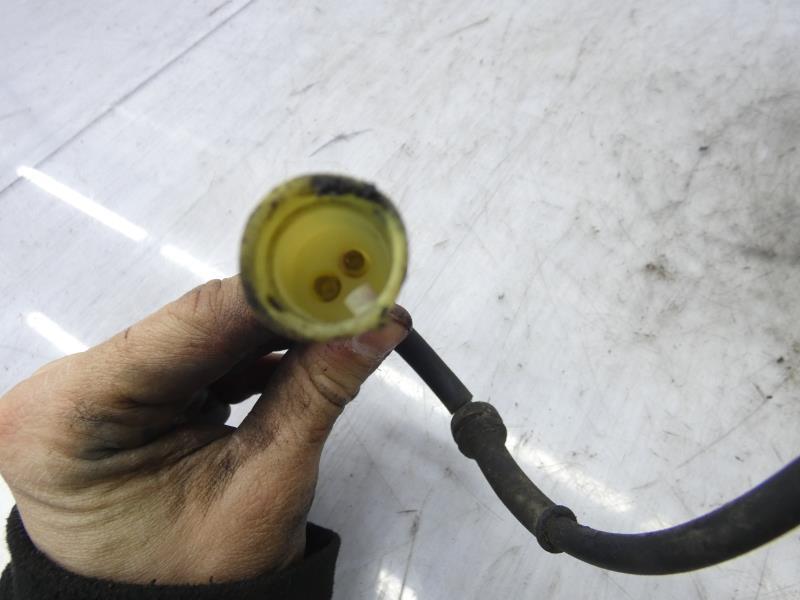 Fusee avant gauche RENAULT CLIO 2 PHASE 1 Essence - 1