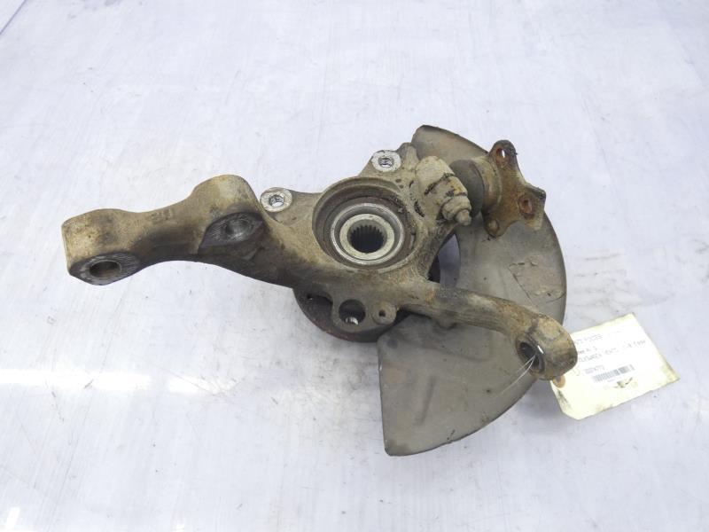 Fusee avant gauche VOLKSWAGEN VENTO Essence - 1