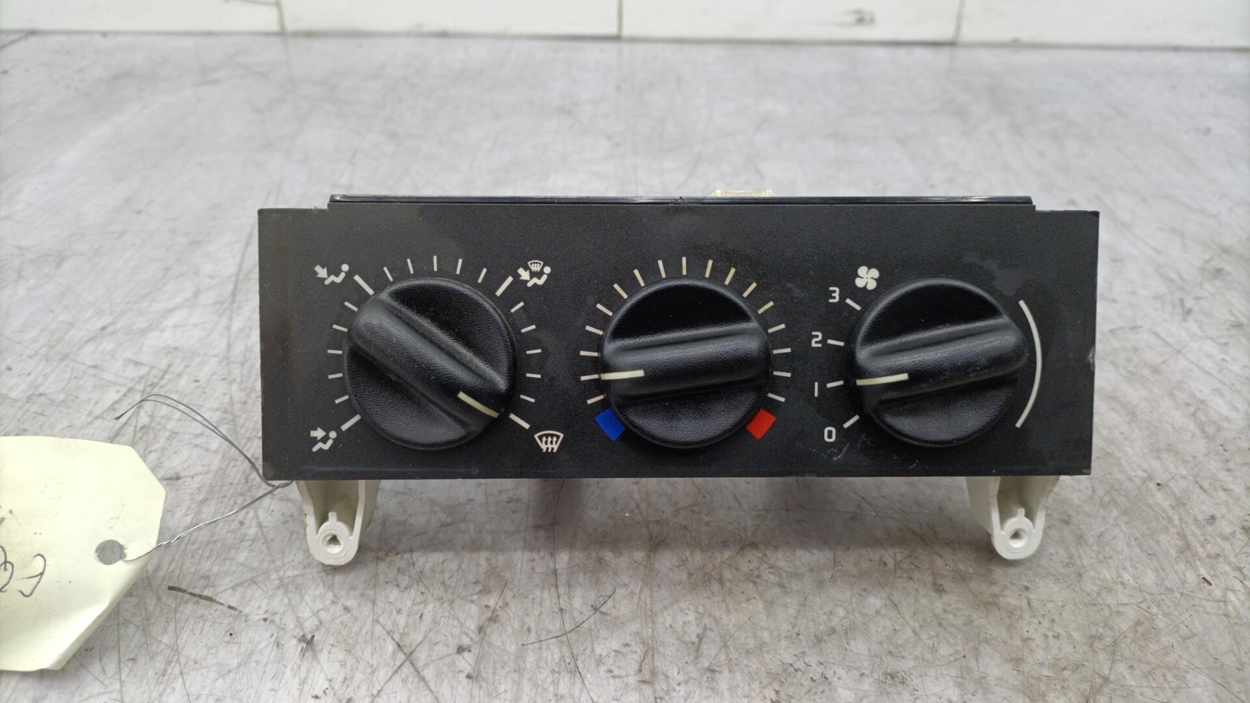 Commande chauffage PEUGEOT 106 PHASE 2 Essence - 1
