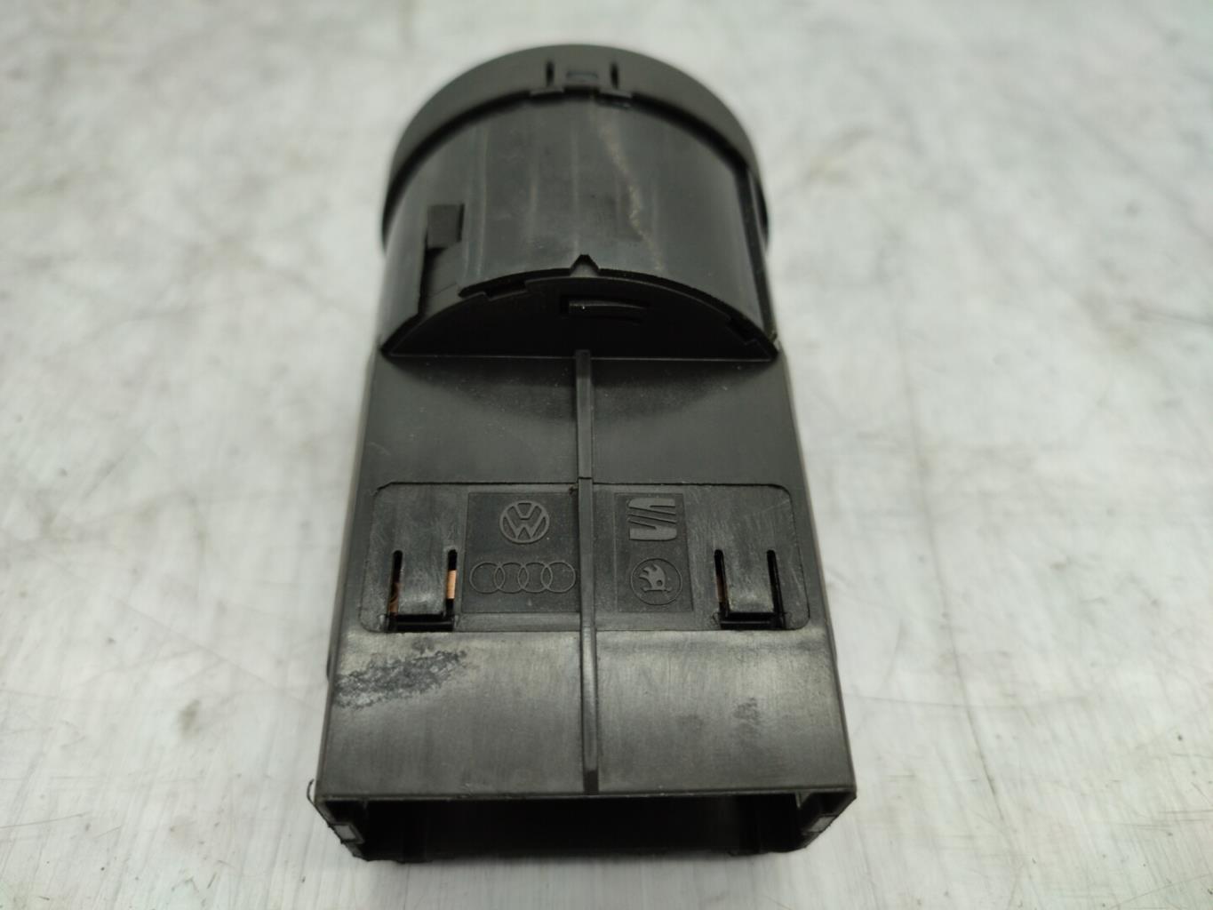 Commodo phare AUDI A4 2 AVANT PHASE 2 BREAK Diesel - 1