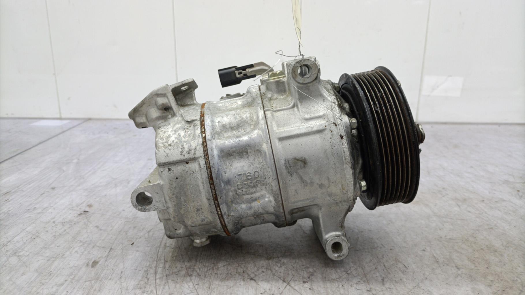 Compresseur clim RENAULT SCENIC 4 Diesel - 1