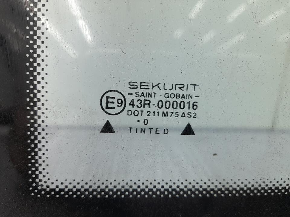 Custode arriere gauche SEAT IBIZA 2 PHASE 3 Diesel - 1