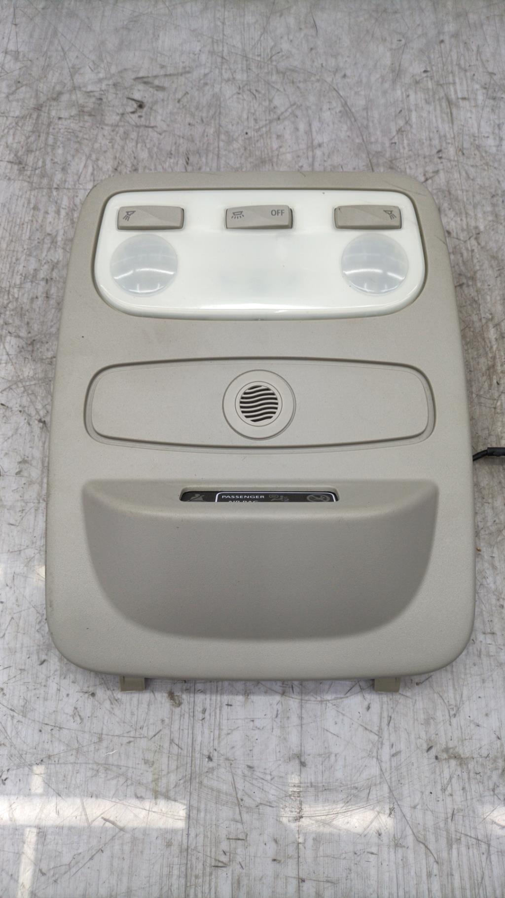 Eclairage de plafonnier RENAULT CLIO 4 PHASE 1 Diesel - 1