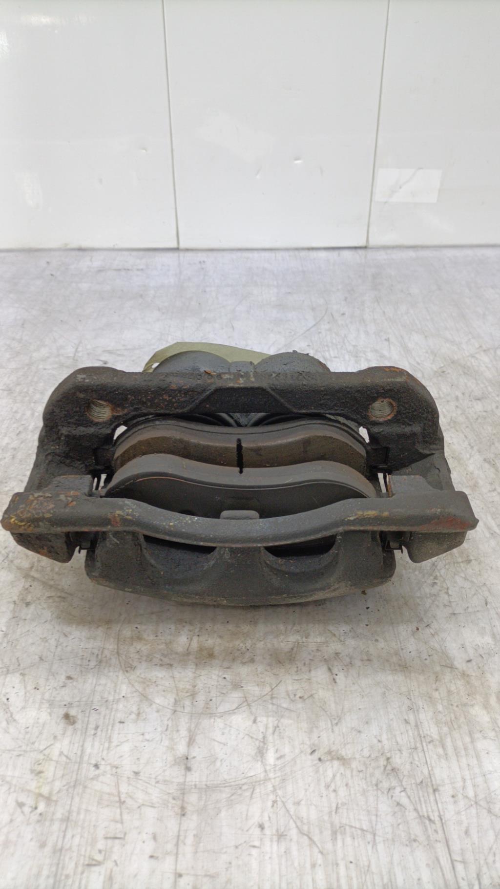 Etrier avant droit (freinage) CITROEN JUMPY 2 Diesel - 1