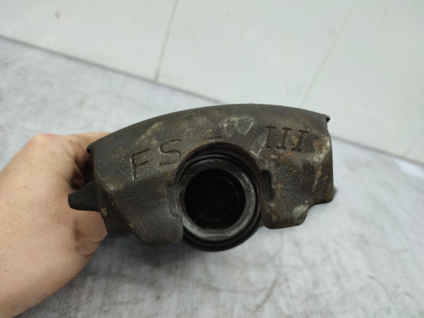 Pinza freni anteriore sinistra VOLKSWAGEN GOLF 4 Gasolina - 1