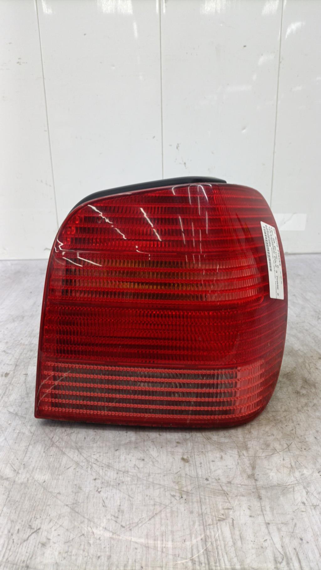 Fanale posteriore principale destro (luci) VOLKSWAGEN POLO 3 PHASE 2 Gasolina - 1