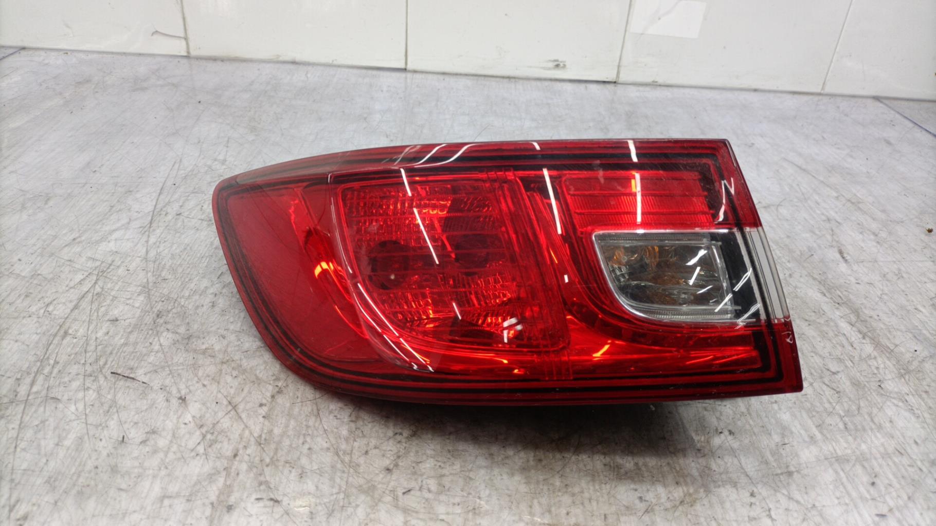 Fanale posteriore principale sinistro (luci) RENAULT CLIO 4 PHASE 1 Diésel - 1