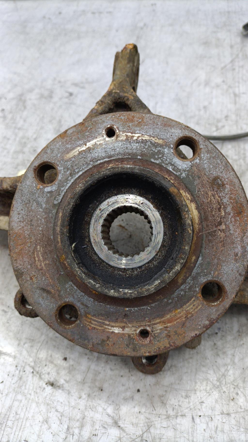 Fusee avant droit PEUGEOT 307 PHASE 1 BREAK Diesel - 1