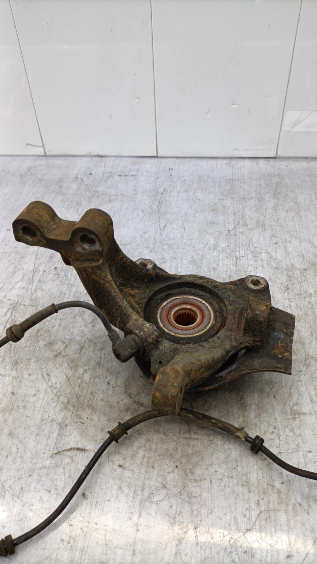 Fusee avant gauche RENAULT SAFRANE PHASE 2 Diesel - 1