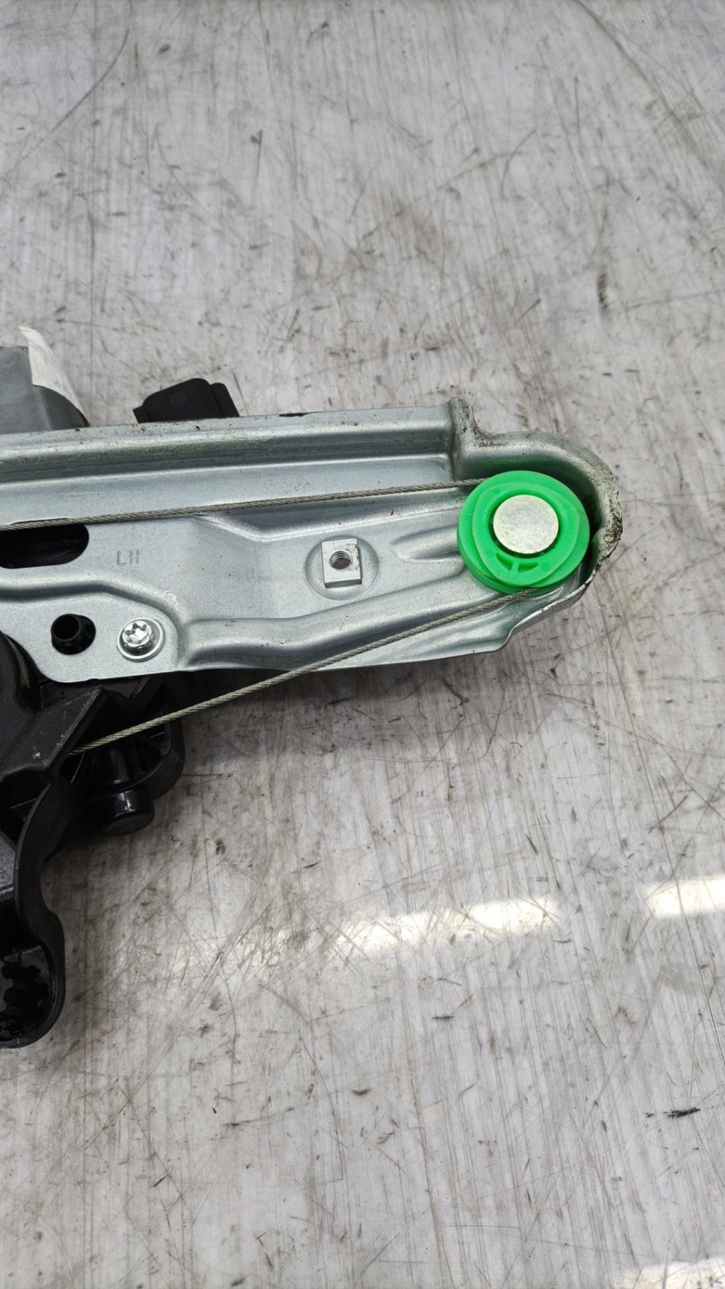 Alzacristalli elettrico posteriore sinistro FORD C-MAX 2 PHASE 1 Diésel - 1