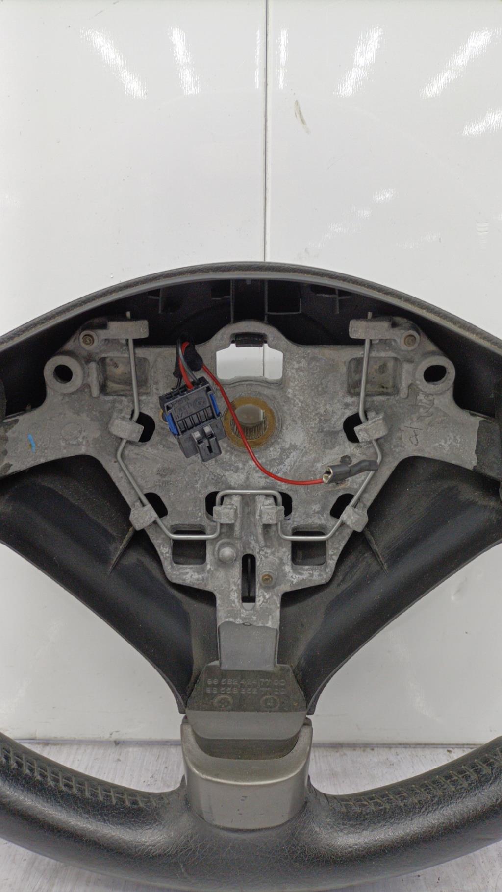 Volant PEUGEOT 407 PHASE 1 BREAK Diesel - 1
