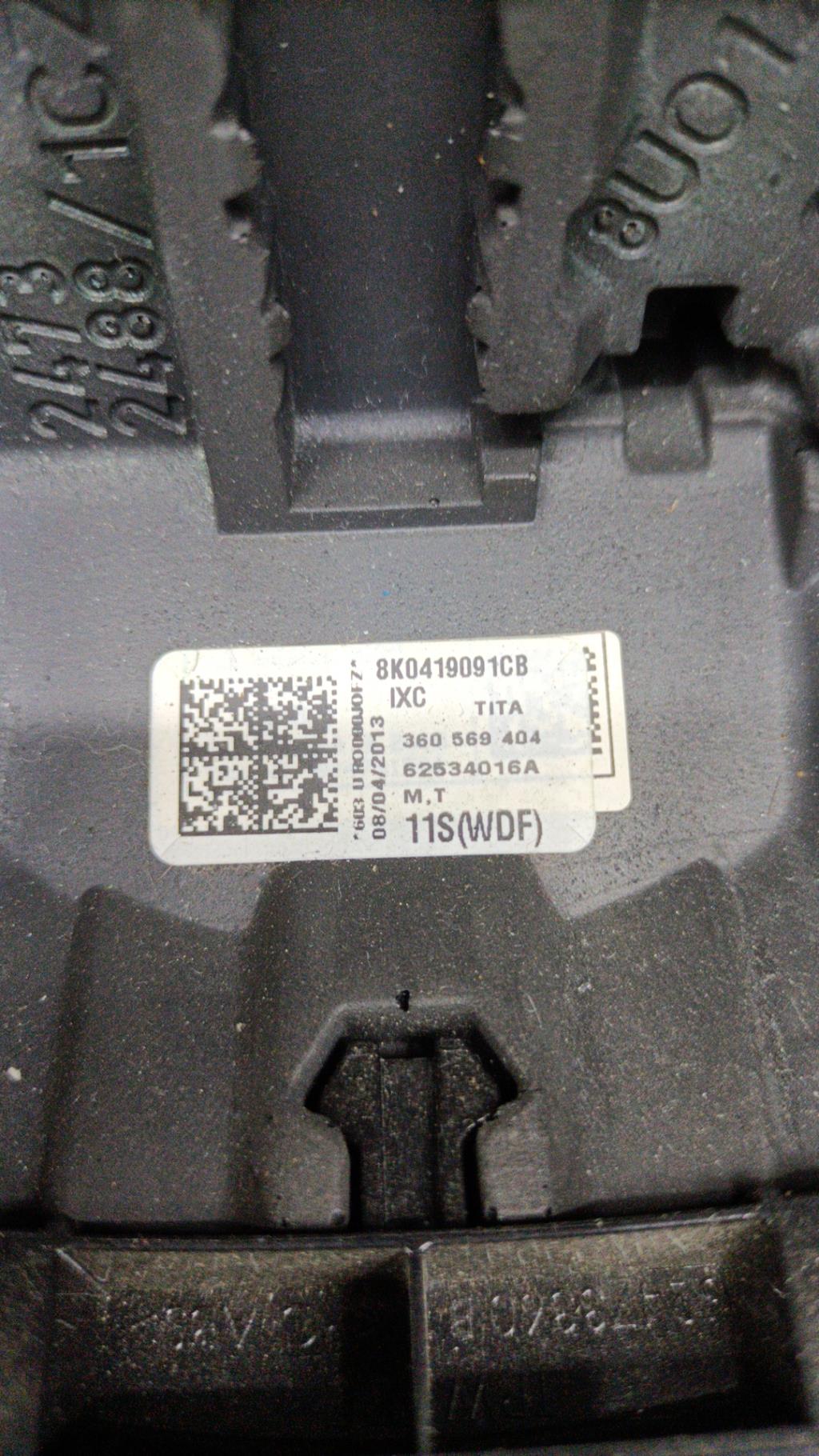 Volant AUDI A5 1 SPORTBACK PHASE 2 Diesel - 1