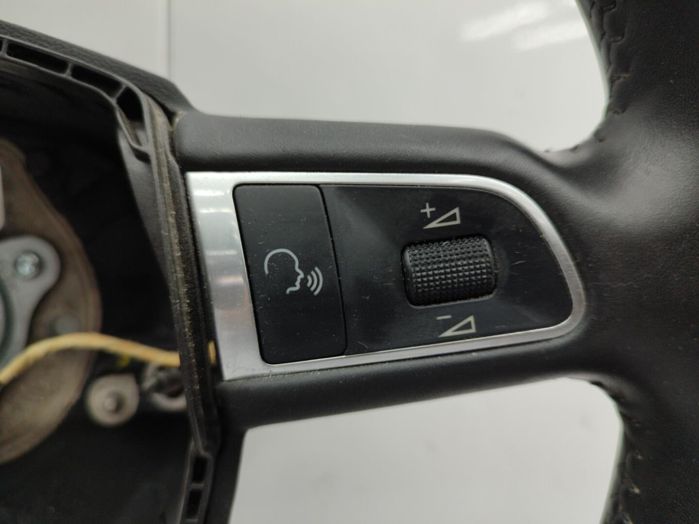 Volant AUDI A3 2 SPORTBACK PHASE 2 Diesel - 1