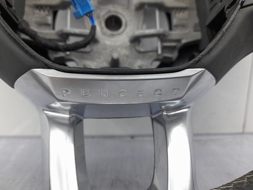 Volant PEUGEOT 2008 1 PHASE 1 Diesel - 1