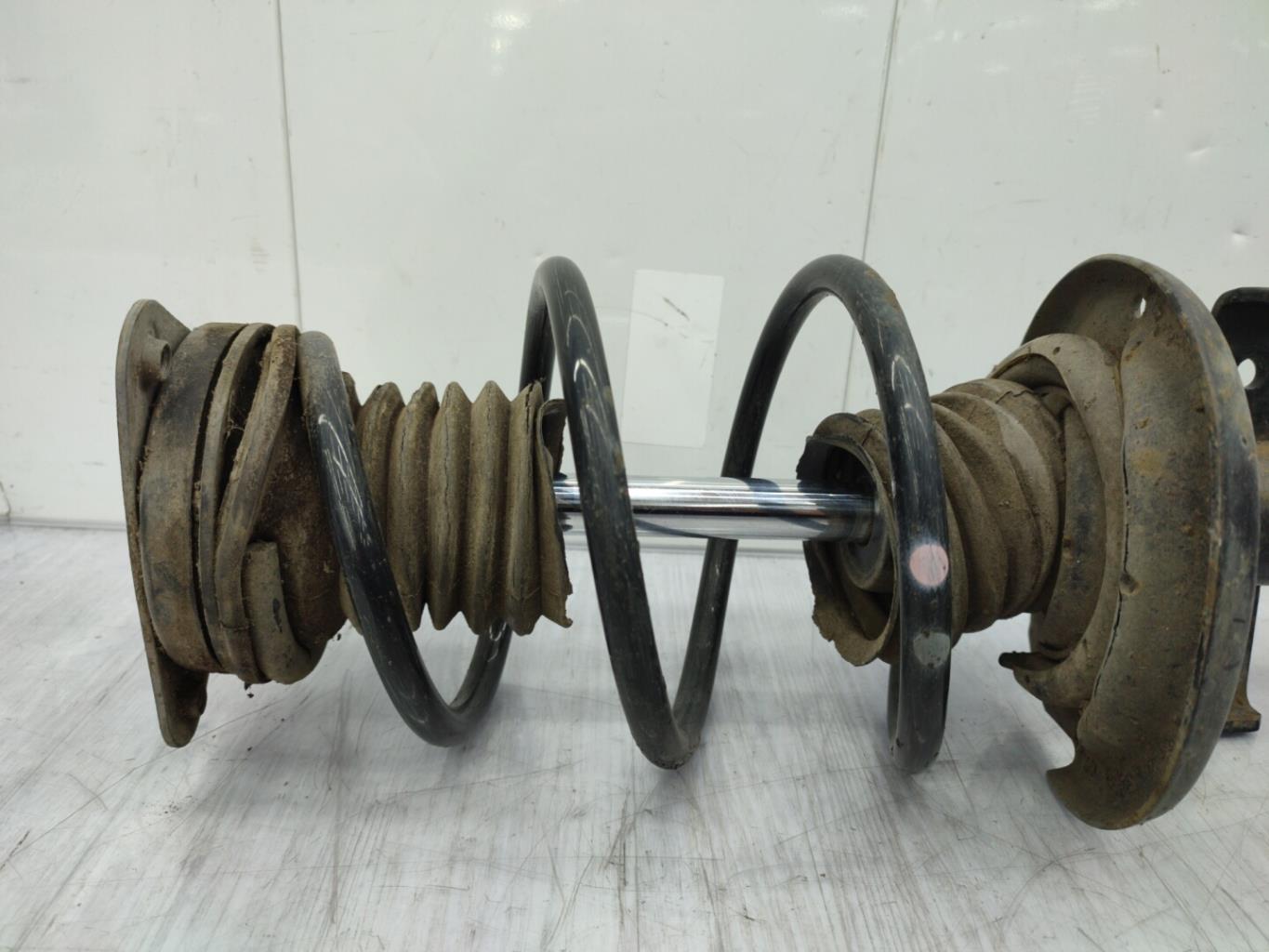Ammortizzatore anteriore sinistro RENAULT CLIO 4 PHASE 1 Diésel - 1