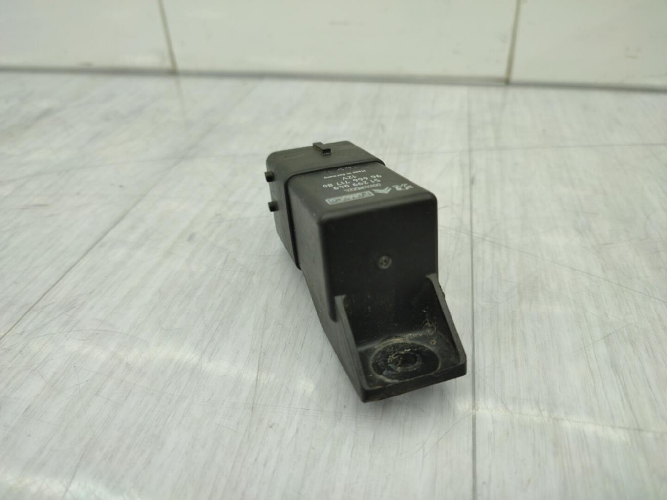 Relais de prechauffage CITROEN C3 2 PHASE 1 Diesel - 1