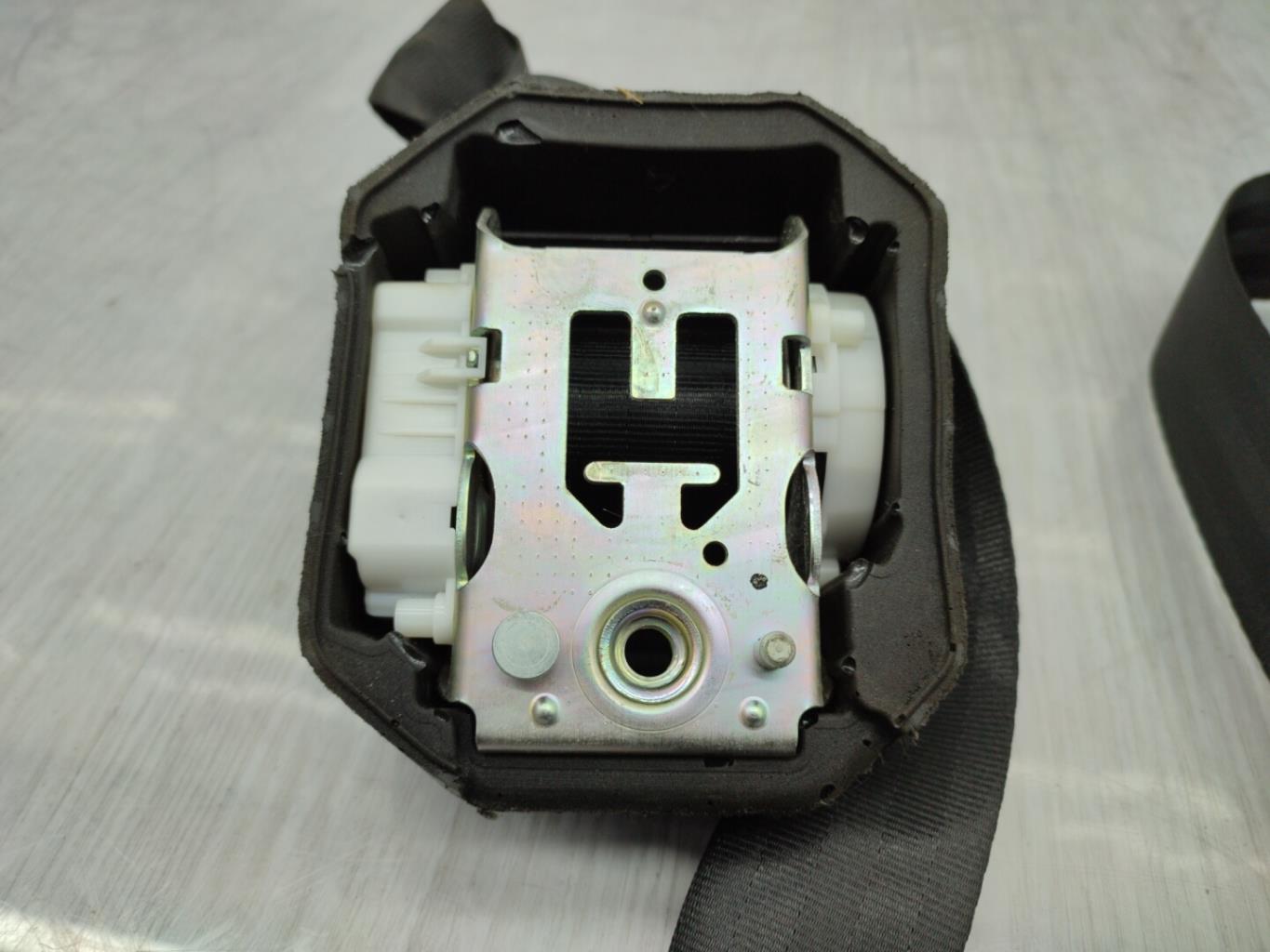 Cintura di sicurezza posteriore destra CITROEN C3 2 PHASE 1 Diésel - 1