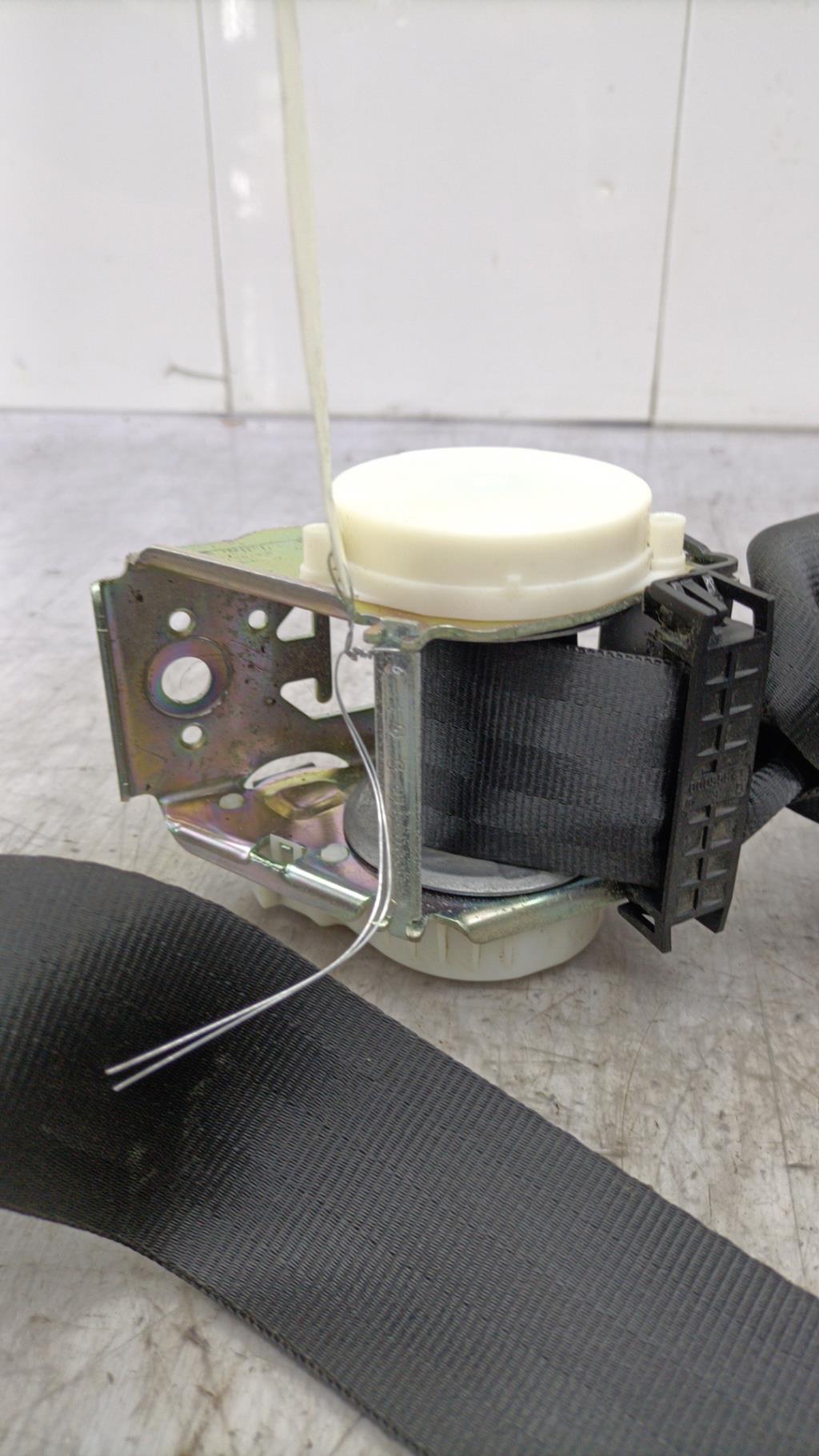 Cintura di sicurezza posteriore sinistra FORD FOCUS 3 PHASE 1 Diésel - 1
