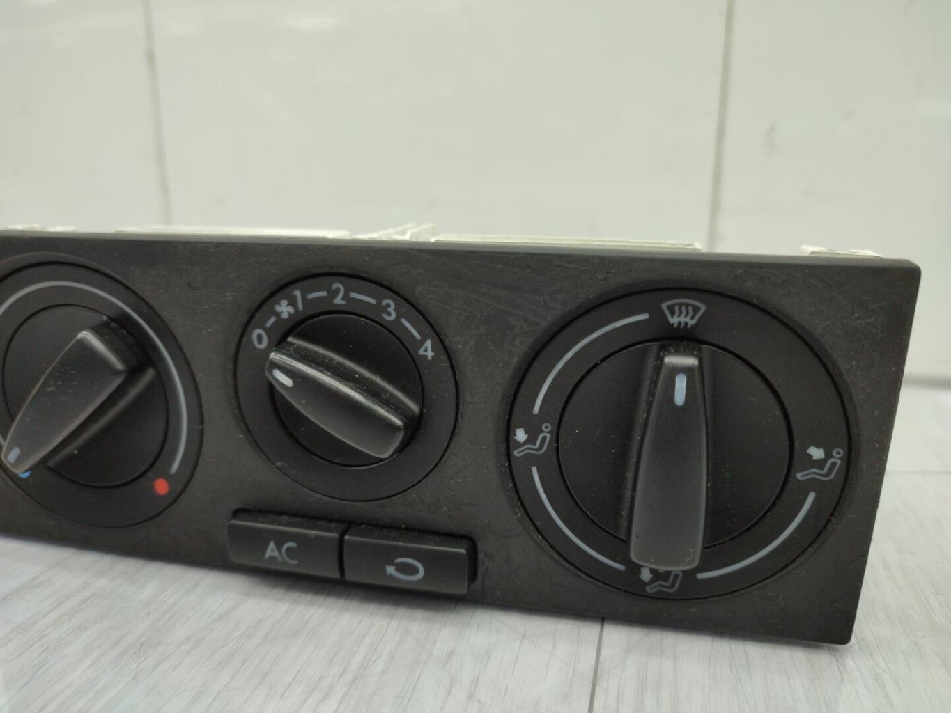 Commande chauffage VOLKSWAGEN GOLF 4 Diesel - 1