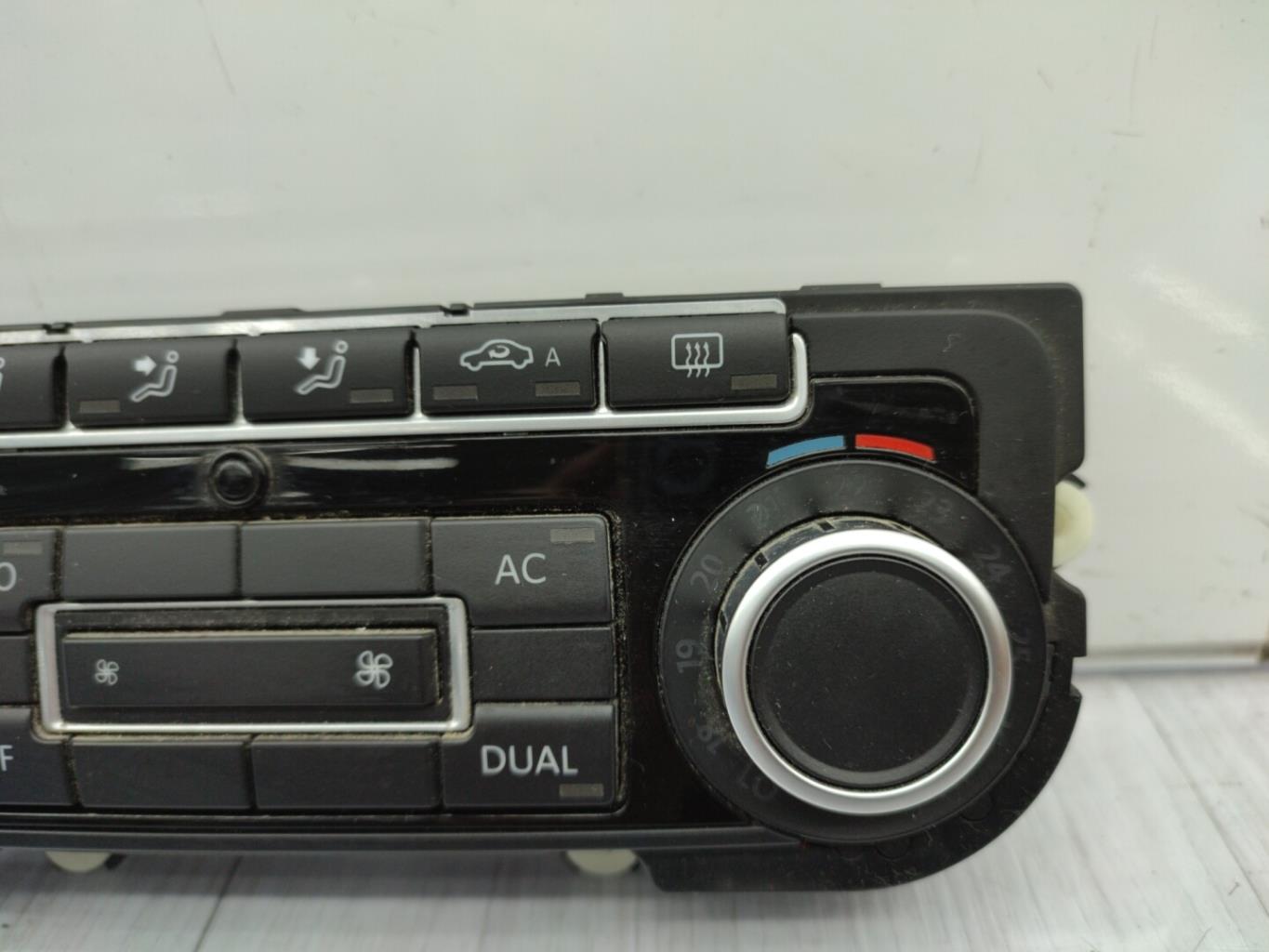 Comandi riscaldamento VOLKSWAGEN GOLF 6 Diésel - 1