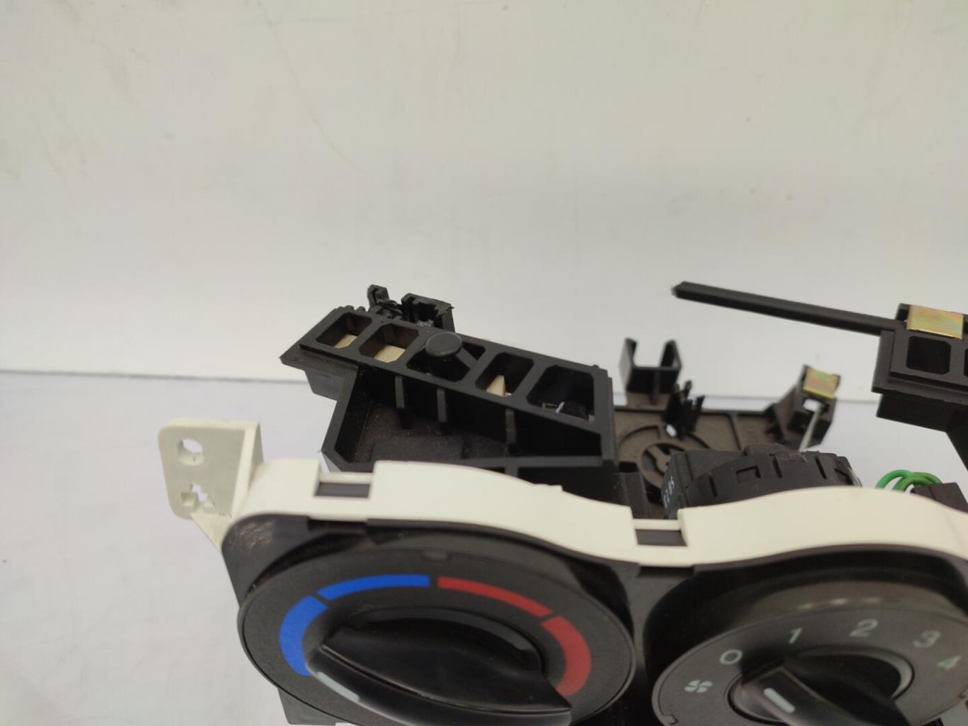 Commande chauffage HYUNDAI GETZ PHASE 1 Essence - 1