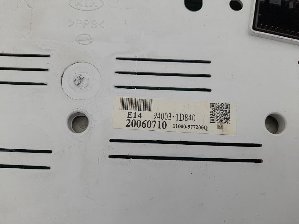 Compteur KIA CARENS 3 Diesel - 1