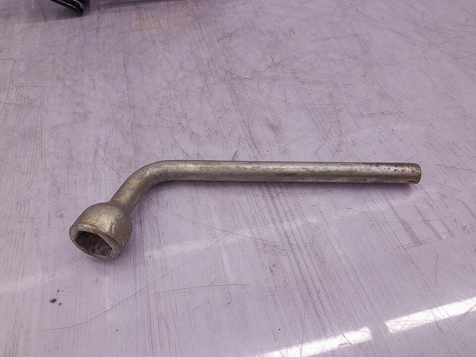 Cric (Ensemble depannage) FIAT SEICENTO Essence - 1