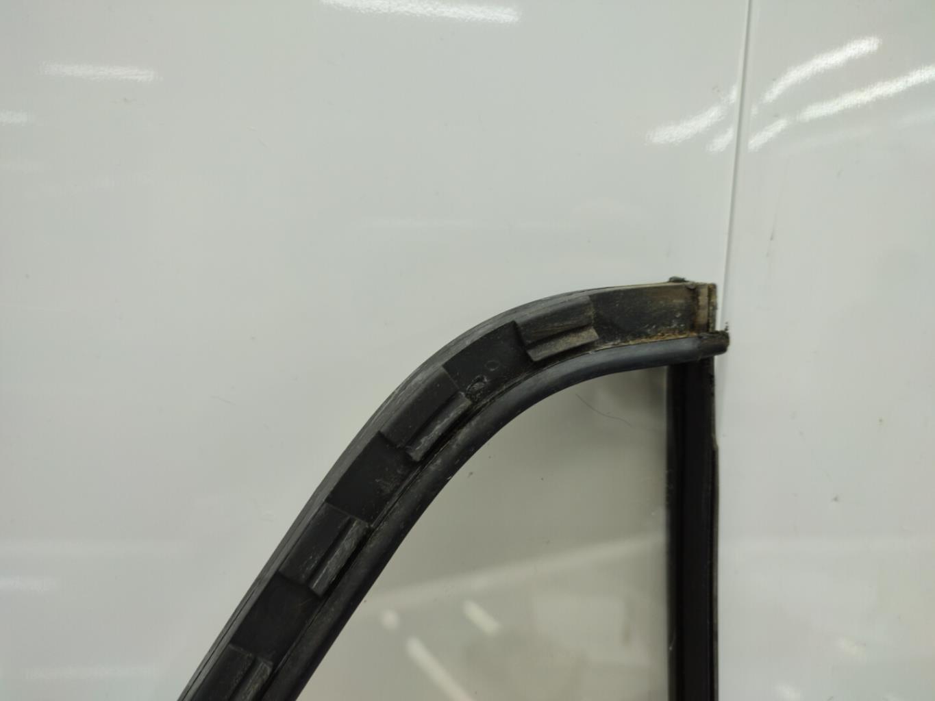 Ventanilla triangular trasera izquierda (puerta) PEUGEOT 205 PHASE 2 Diésel - 1
