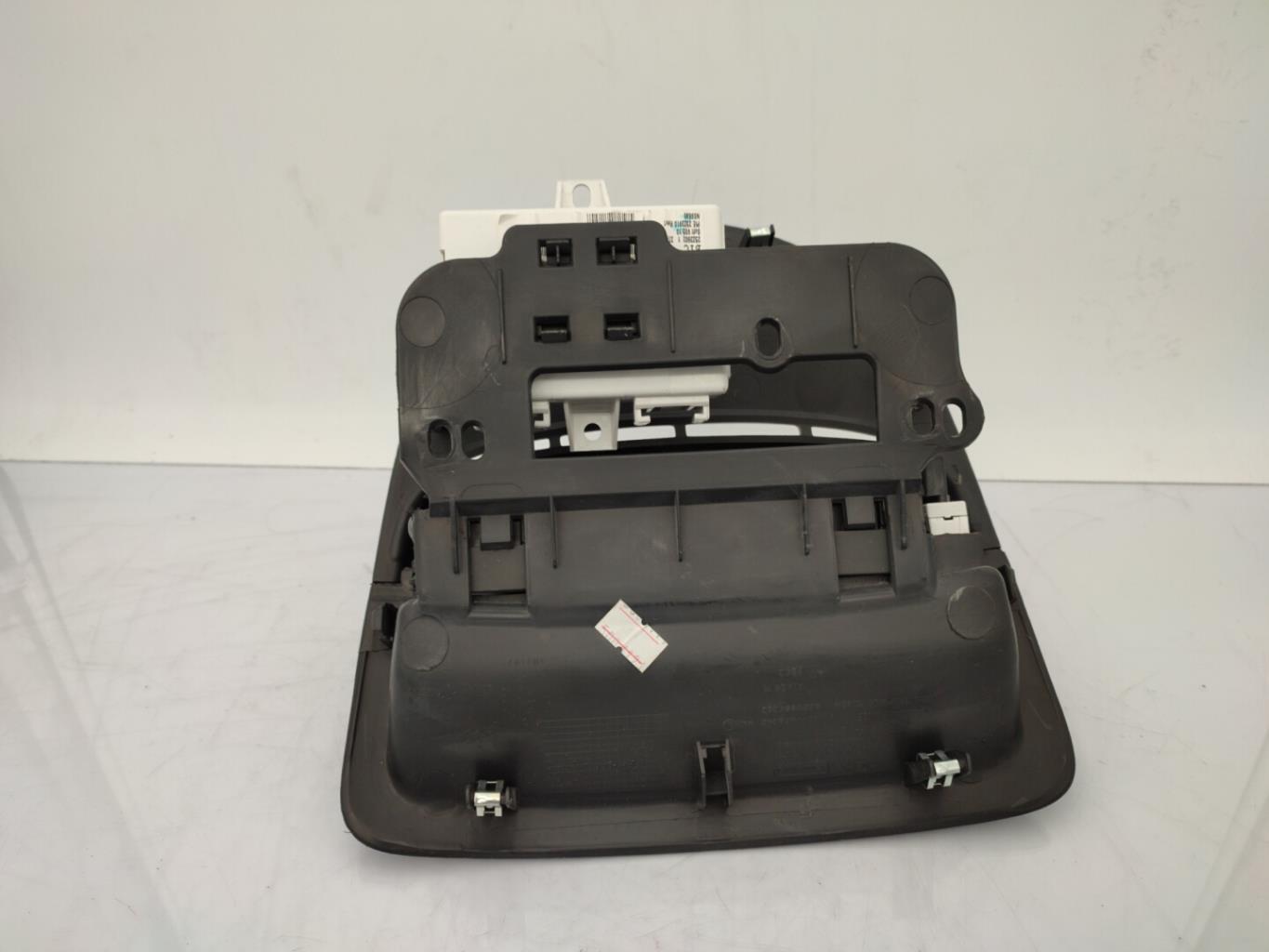 Ecran GPS RENAULT CLIO 3 PHASE 2 Diesel - 1