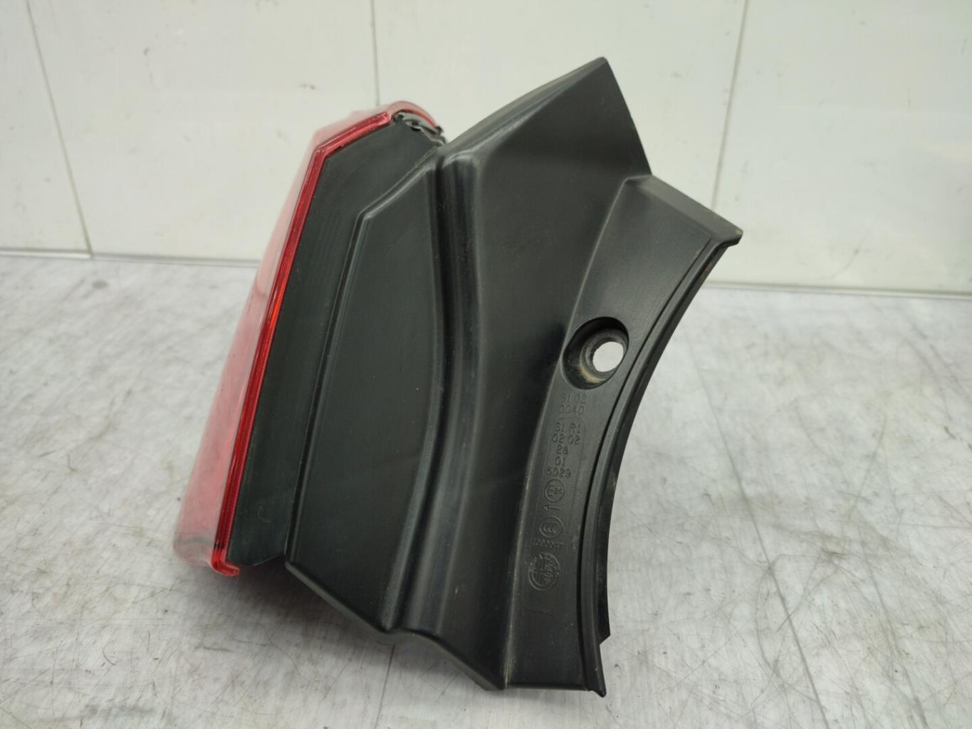 Fanale posteriore principale sinistro (luci) ALFA ROMEO GIULIETTA 2 PHASE 1 Diésel - 1