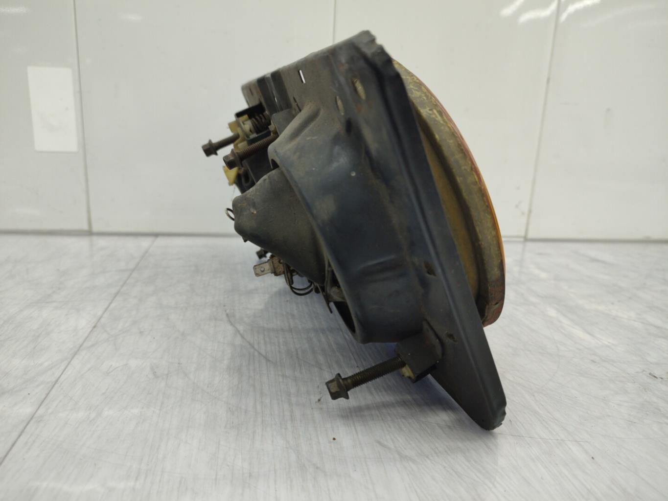 Gruppo ottico anteriore principale sinistro (luci)(faro) FIAT 131 Diésel - 1