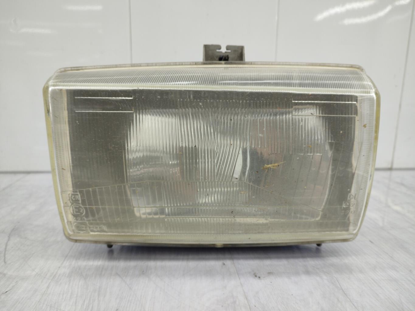 Gruppo ottico anteriore principale sinistro (luci)(faro) PEUGEOT 305  - 1
