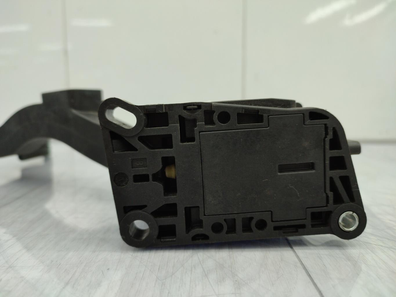 Pedale acceleratore PEUGEOT 208 1 PHASE 1 Diésel - 1