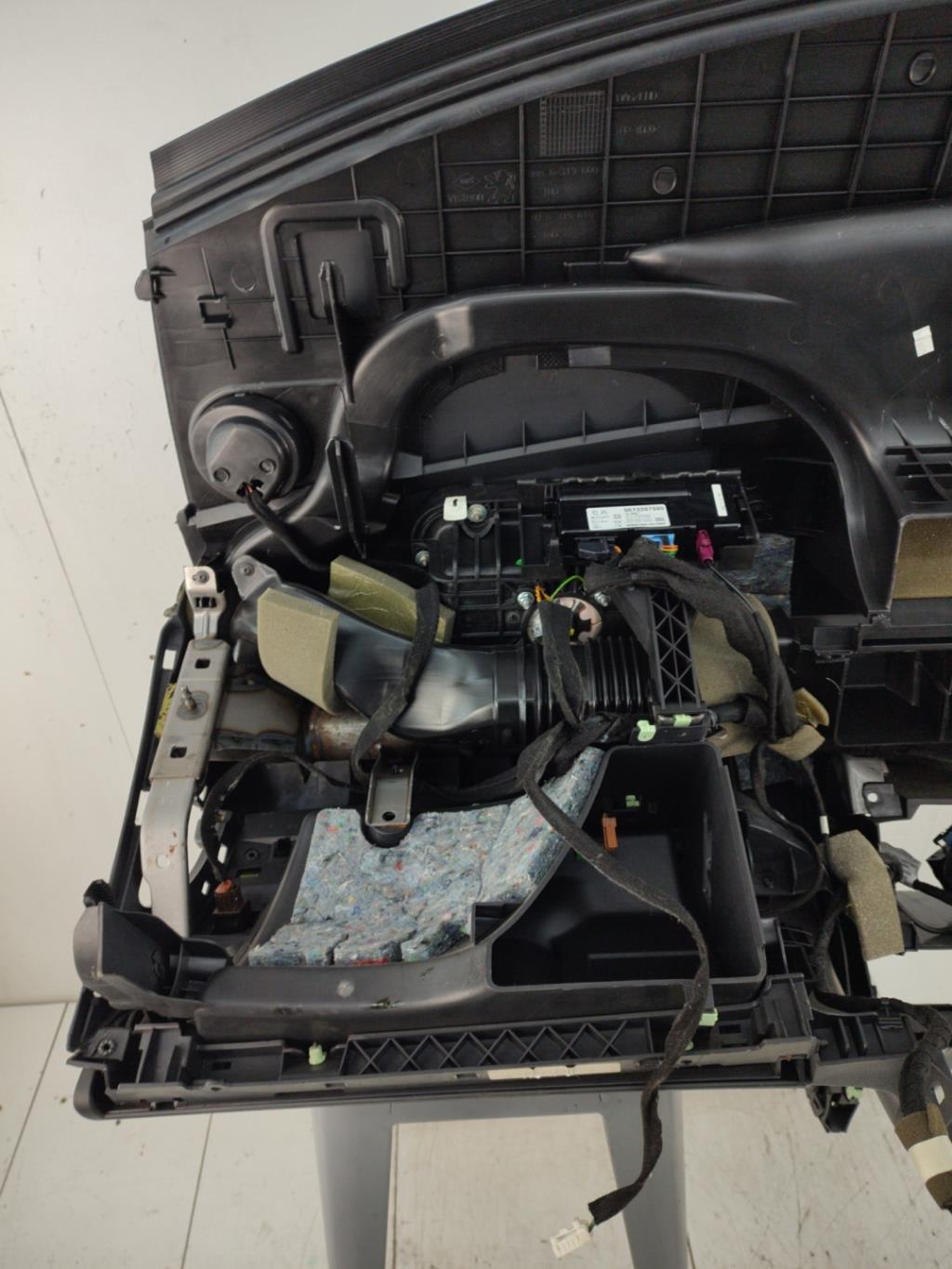 Tableau de bord PEUGEOT 5008 1 PHASE 1 Diesel - 1