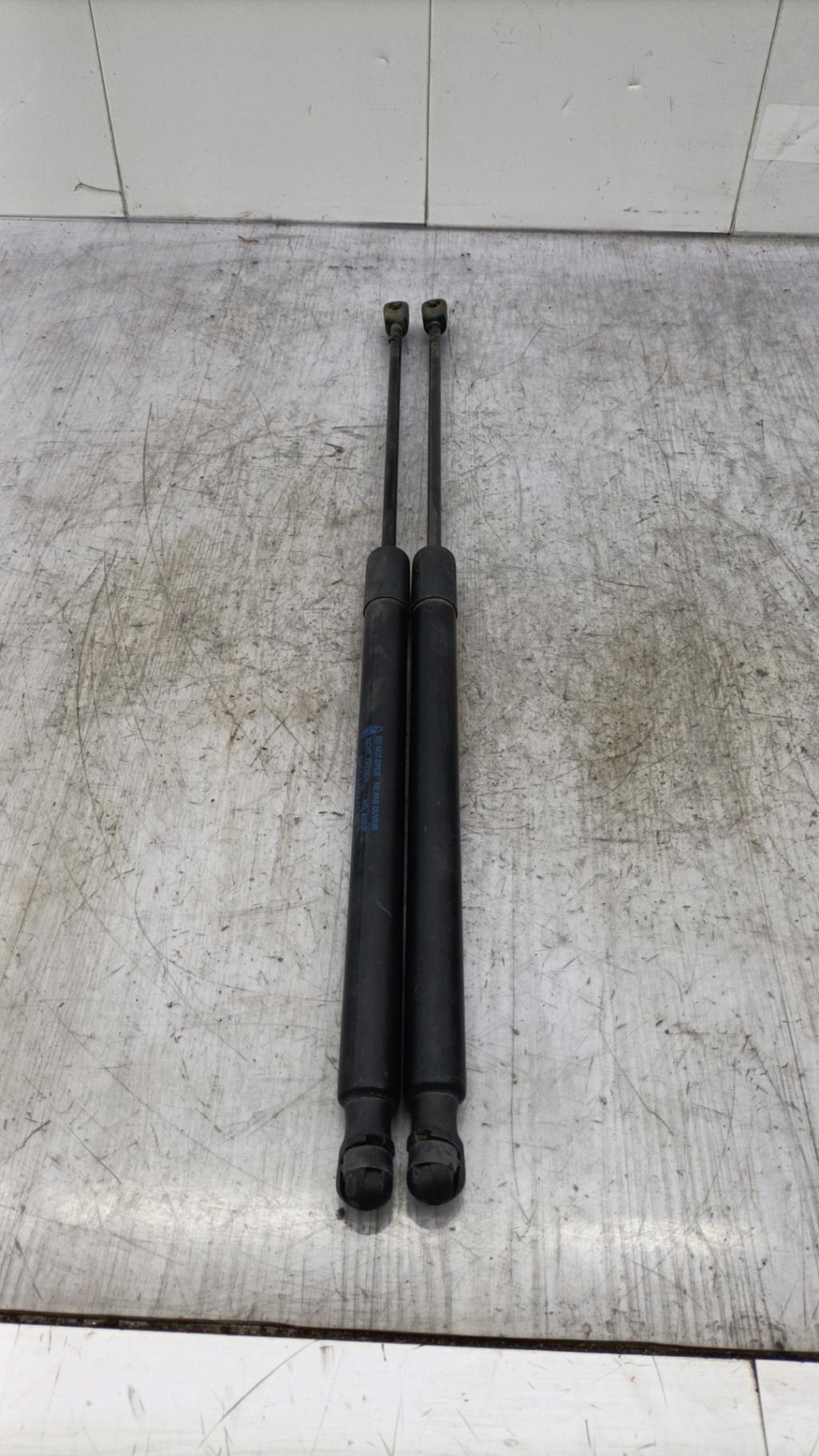 Verin de coffre FORD FOCUS 3 PHASE 1 Diesel - 1